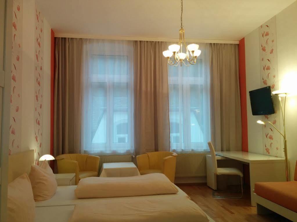 Kurhotel Quellenhof Bad Bertrich Bagian luar foto